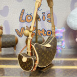 Louis Vuitton Croissant MM M46828 Brown